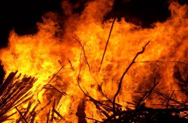 Uganda mother and child burnt to death
